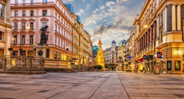 Graben,,A,Famous,Vienna,Street,With,The,Plague,Column,And