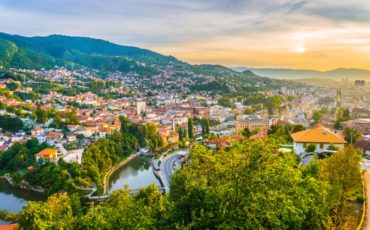 Sarajevo izzraka ob sončnem zahodu