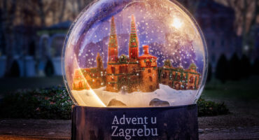 Zagreb,,Zrinjevac,Park,In,Advent,Time.,Translation,Of,The,Text