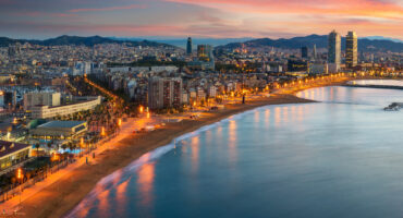 Barcelona obala©Shutterstock