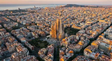 Barcelona @ shutterstock