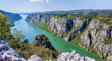 Die Djerdap Gorge im Nationalpark Đerdap in Serbien, bekannt unter „Eisernes Tor