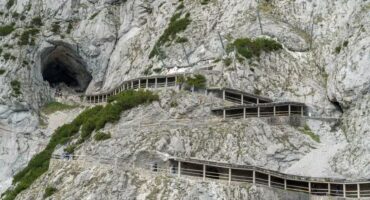 m_Salzburg_Werfen_Ice_Caves_and_Golling_Waterfalls_7_l_600_900