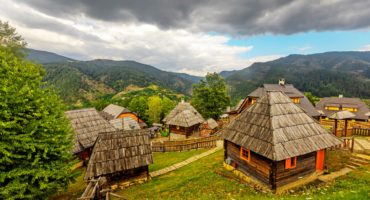 Mokra-Gora-etno-vas-Zlatibor-Srbija-shutterstock_1121580101